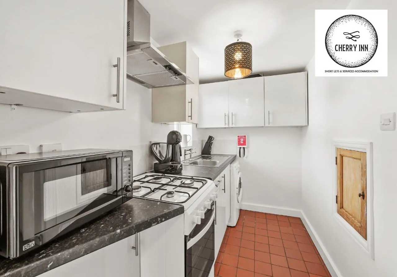 Apartment 3 Bedroom House With Parking & Garden By Cherry Inn Short Lets & Serviced Accommodation Cambridge United Kingdom